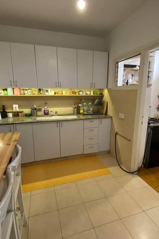 סאבלט – חדר בדירת שותפים בבין רחביה לנחלאות, תל אביב